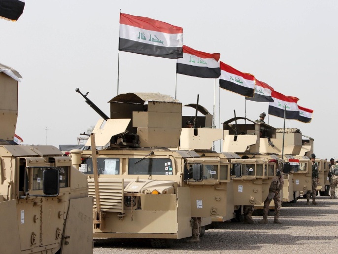 ‪(رويترز)‬ القوات العراقية خلال عملية بالموصل أمس الأربعاء