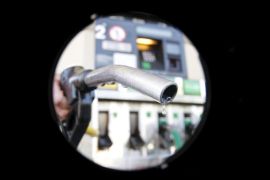 The nozzle of a gas pump is shown in this file illustration photo at a gas station in Bordeaux, southwestern France, April 27, 2008. REUTERS/Regis Duvignau/Files