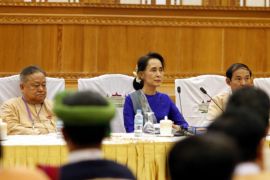 Myanmar democracy leader Aung San Suu Kyi (C) meets with parliament members of National League for Democracy (NLD) party in the Parliament, ZabuThiri Hall, Naypyitaw, Myanmar, 01 March 2016. Myanmar opposition leader Aung San Suu Kyi has been in negotiations to lift a constitutional obstacle to her nomination for president since her (NLD) party won a landslide in November 2015. But no agreement was imminent yet, ten days ahead of the deadline for new presidental nomination on March 10.