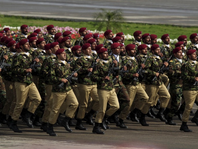 Pakistani soldiers from the Special Services Group (SSG) march during the Pakistan Day parade in Islamabad, Pakistan, March 23, 2016. REUTERS/Faisal Mahmood