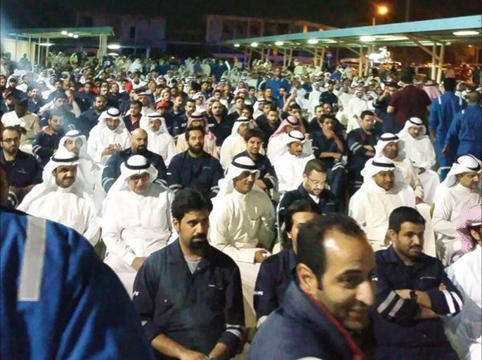 اعتصام لعمال القطاع النفطي بالكويت