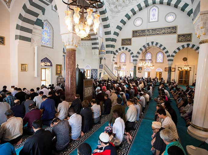 صورة من داخل المجمع للمصلين - المُجمّع الإسلامي في واشنطن..