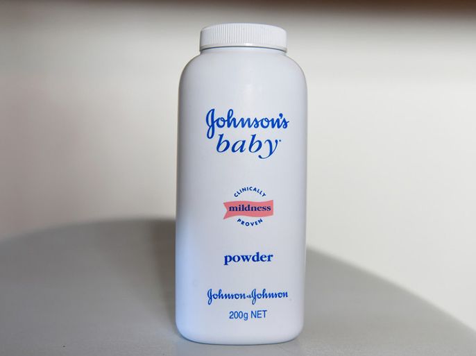 epa05179397 A container of Johnson's Baby powder, by multinational Johnson & Johnson, is pictured in Brisbane, Australia, 25 February 2016
