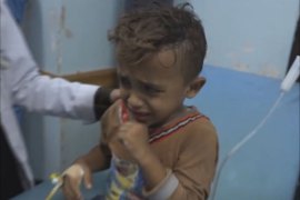 أطفال تعز يعانون بسبب الحرب والحصار