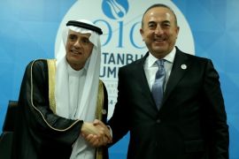 وقع وزير الخارجية التركي مولود جاويش أوغلو ونظيره السعودي عادل الجبير وثيقة تفاهم لإنشاء "مجلس التعاون الإستراتيجي السعودي-التركي"،