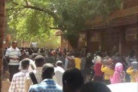 احتجاجات بجامعة الخرطوم على نبأ تحويلها لموقع سياحي