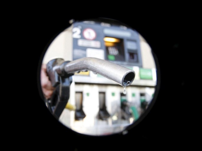 عالميا سعر لتر البنزين زيادة 25