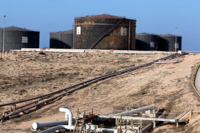 A picture made available 21 August 2013 shows a general view of pipelines and oil storage tanks at the Hariga oil seaport in the city of Tobruk, Libya, 20 August 2013. According to media reports, Libya's oil ports of Hariga and Zueitina are expected to resume exports after labor unrest forced the closure of several crude oil terminals. Conflicts errupted as Libya's government rivaled with guards over the control of export facilities.
