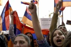 YEREVAN, April 10, 2016 (AFP) - A rally to protest recent violence in the disputed region of Nagorny Karabakh drew several thousand people Sunday to the Armenian capital Yerevan