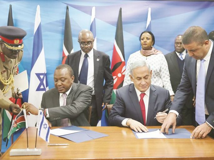 معاريف: إسرائيل توسع علاقاتها الأمنية والعسكرية مع أفريقيا