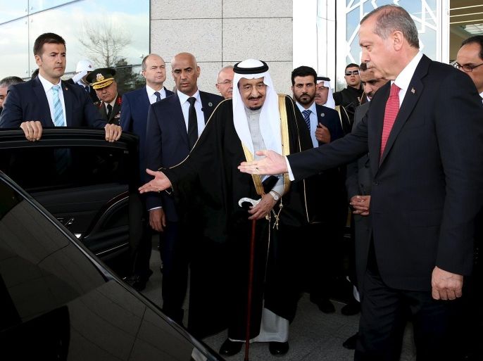 Turkish President Tayyip Erdogan (R) welcomes Saudi King Salman bin Abdulaziz (2nd R) at Esenboga International airport in Ankara, Turkey April 11, 2016, in this handout photo provided by the Presidential Palace. REUTERS/Murat Cetinmuhurdar/Presidential Palace/Handout via Reuters ATTENTION EDITORS - THIS IMAGE WAS PROVIDED BY A THIRD PARTY. REUTERS IS UNABLE TO INDEPENDENTLY VERIFY THE AUTHENTICITY, CONTENT, LOCATION OR DATE OF THIS IMAGE. FOR EDITORIAL USE ONLY. NOT FOR SALE FOR MARKETING OR ADVERTISING CAMPAIGNS. FOR EDITORIAL USE ONLY. NO RESALES. NO ARCHIVE. THE PICTURE IS DISTRIBUTED EXACTLY AS RECEIVED BY REUTERS, AS A SERVICE TO CLIENTS.