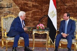 A handout photograph made available by the Egyptian Presidency shows Egyptian President Abdel Fattah al-Sisi (R) meeting with Palestinian President Mahmoud Abbas (L) in Cairo, Egypt, 09 May 2016. EPA/EGYPTIAN PRESIDENCY/HANDOUT