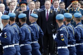 Russian President Vladimir Putin (C), Kazakh President Nursultan Nazarbayev (C-L) and Russian Defence Minister Sergei Shoigu (R) attend a wreath layng ceremony at the tomb of the Unknown Soldier near the Kremlin wall in Moscow, Russia, 09 May 2016. Russia celebrates the 71st anniversary of the victory over the nazi Germany in the World War II on 09 May.