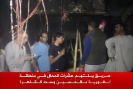 حريق يلتهم عشرات المحال في منطقة الغورية بالحسين وسط القاهرة