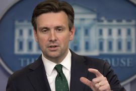 White House press secretary Josh Earnest speaks during the daily news briefing at the White House in Washington, Thursday, May 5, 2016. Earnest discussed the ceasefire in Aleppo, Syria, and other topics. (AP Photo/Carolyn Kaster)