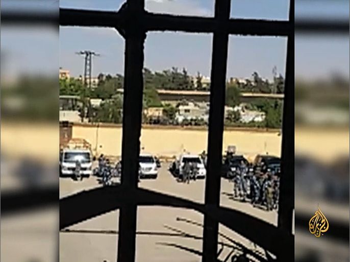 منظمات حقوقية قلقة على مصير سجناء حماة