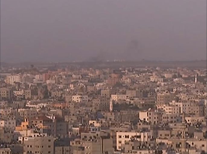استهدفت الطائرات الحربية الإسرائيلية موقعاً لكتائب القسام الجناح العسكري لحركة حماس غرب مدينة رفح جنوب قطاع غزة.