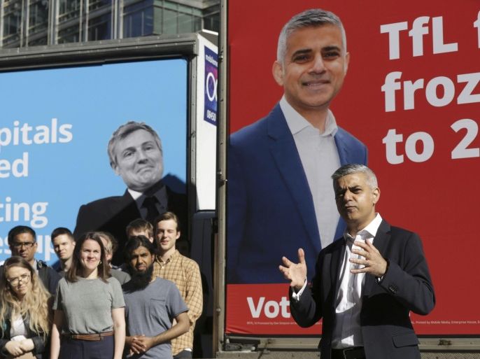 Sadiq Khan, Britain's Labour Party candidate for Mayor of London, speaks to supporters at Canary Wharf in London, Britain May 4, 2016. REUTERS/Paul Hackett