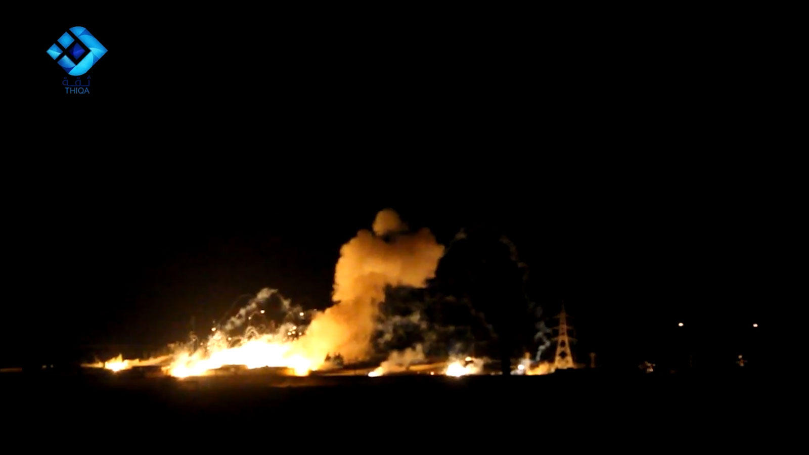 القنابل الحارقة التي ألقتها الطائرات الروسية في ريف حلب تسببت في إشعال حرائق (ناشطون)