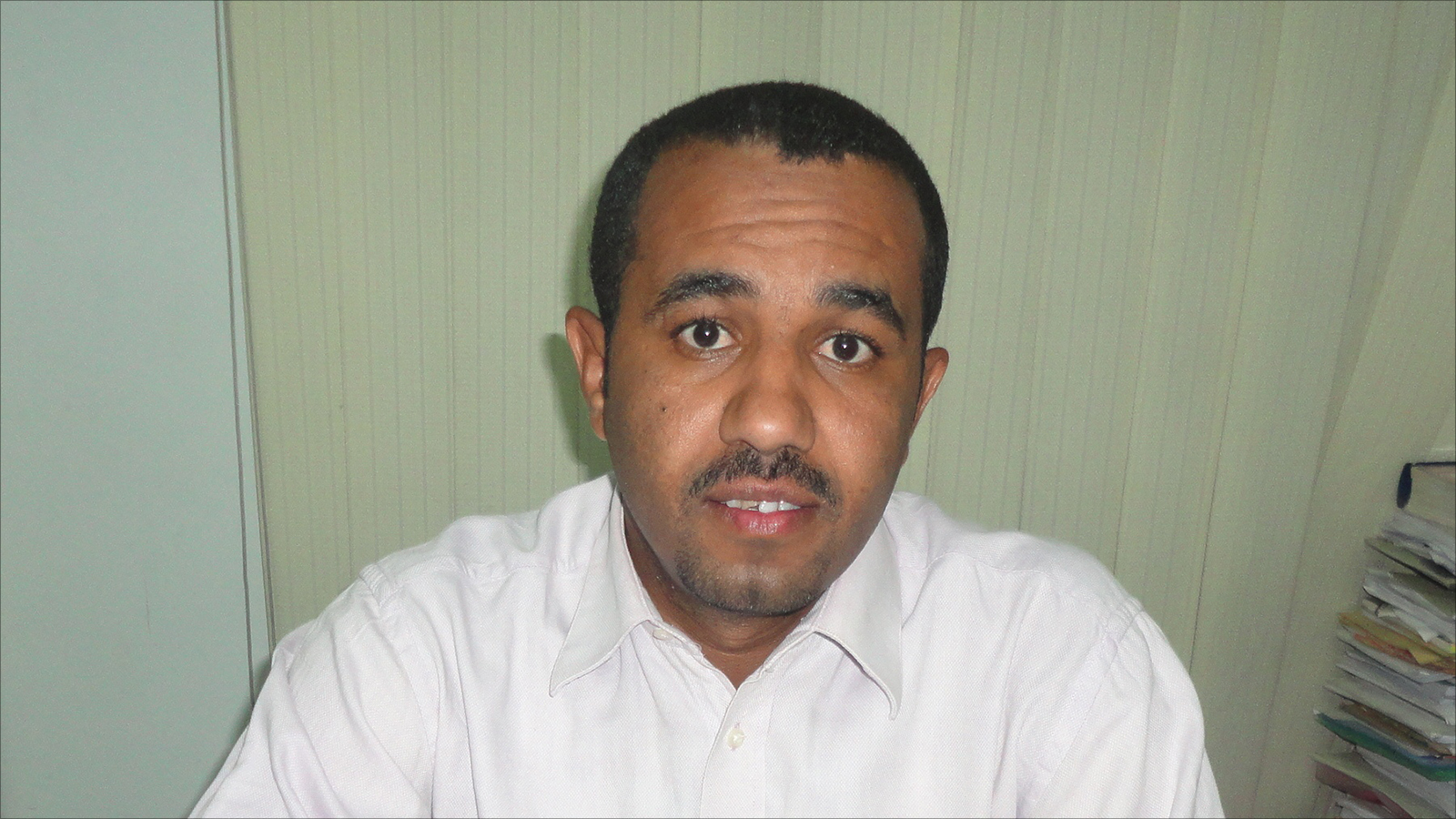 ‪نصر: الحكومة وقعت في فخ كبير عندما سلمت الشأن الاقتصادي للحوثيين‬  (الجزيرة)