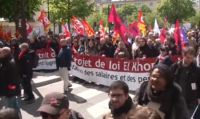 إضراب يشل مرافق حيوية في فرنسا