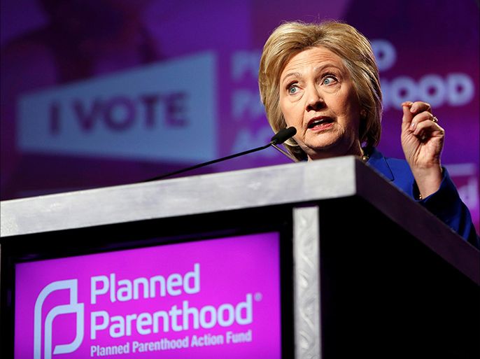 Democratic U.S. presidential candidate Hillary Clinton addresses the Planned Parenthood Action Fund in Washington, U.S. June 10, 2016. REUTERS/Gary Cameron