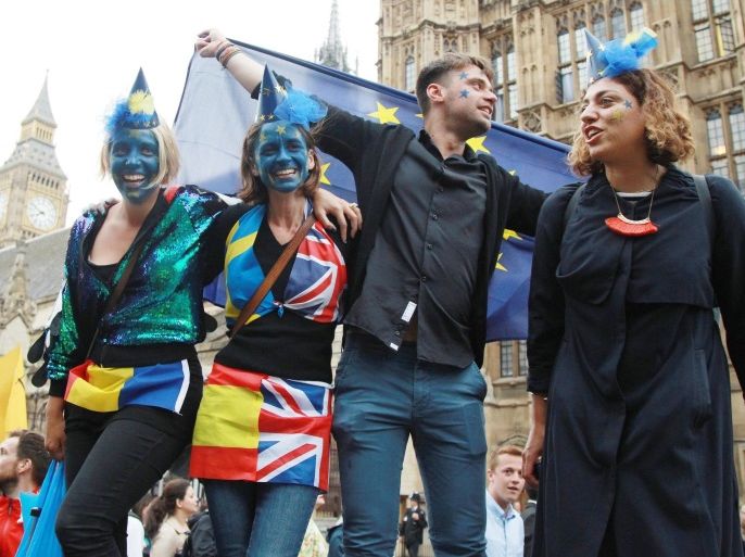 People protest outside Westminster as they protest against the result of the 23 June EU referendum, in London, Britain, 28 June 2016. In the referendum, 51.9 percent voted to leave the European Union (EU).