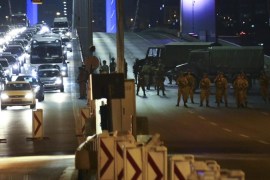 Turkish military block access to the Bosphorus bridge, which links the city's European and Asian sides, in Istanbul, Turkey, July 15, 2016. REUTERS/Stringer
