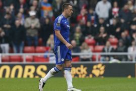 Britain Soccer Football - Sunderland v Chelsea - Barclays Premier League - Stadium of Light - 7/5/16 Chelsea's John Terry looks dejected after being sent off Reuters / Russell Cheyne Livepic EDITORIAL USE ONLY. No use with unauthorized audio, video, data, fixture lists, club/league logos or "live" services. Online in-match use limited to 45 images, no video emulation. No use in betting, games or single club/league/player publications. Please contact your account representative for further details.