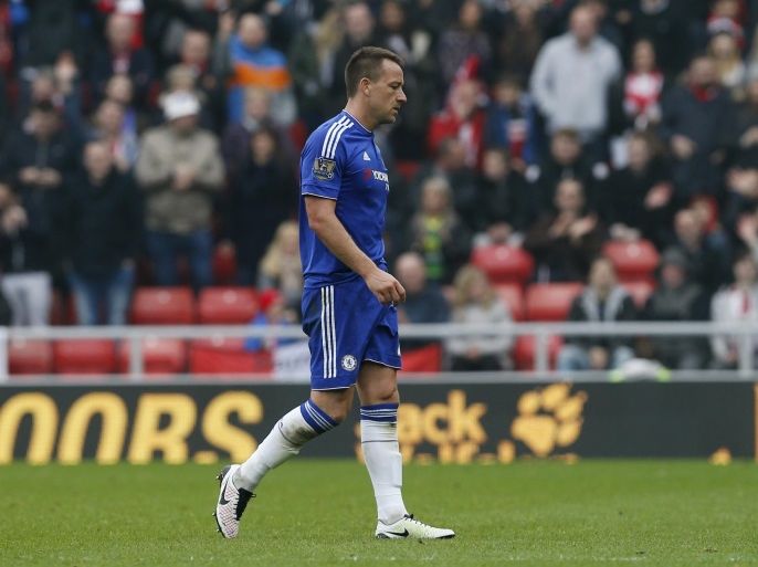 Britain Soccer Football - Sunderland v Chelsea - Barclays Premier League - Stadium of Light - 7/5/16 Chelsea's John Terry looks dejected after being sent off Reuters / Russell Cheyne Livepic EDITORIAL USE ONLY. No use with unauthorized audio, video, data, fixture lists, club/league logos or "live" services. Online in-match use limited to 45 images, no video emulation. No use in betting, games or single club/league/player publications. Please contact your account representative for further details.