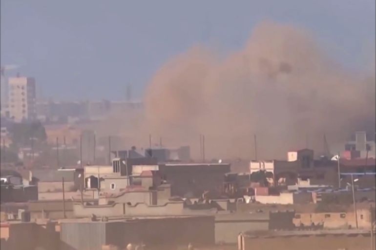 طائرات أجنبية تستهدف مواقع مقاتلي ثوار بنغازي