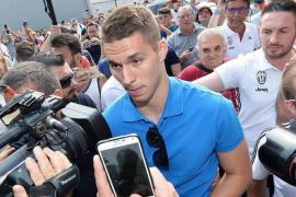 New Juventus FC player Marko Pjaca (C) from Croatia arrives at a medical center to undergo tests in Turin, Italy, 21 July 2016. Juventus secured Dinamo Zagreb's 21-year-old winger in a 25 million euro deal.