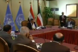 المبعوث الأممي الخاص إلى اليمن إسماعيل ولد الشيخ أحمد خلال جلسات منفصلة مع الفرقاء اليمنيين