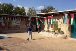 فلسطين - ضواحي القدس - مدرسة الخان الأحمر