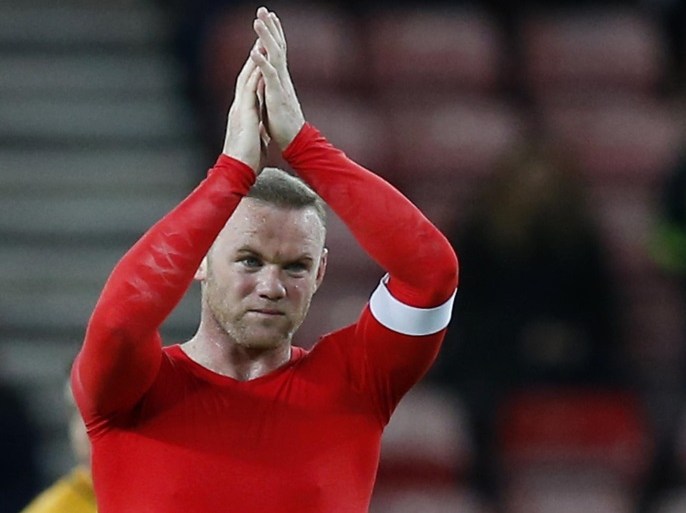 Britain Football Soccer - England v Australia - International Friendly - Stadium of Light, Sunderland - 27/5/16 England's Wayne Rooney applauds fans at the end of the match Reuters / Andrew Yates Livepic EDITORIAL USE ONLY.