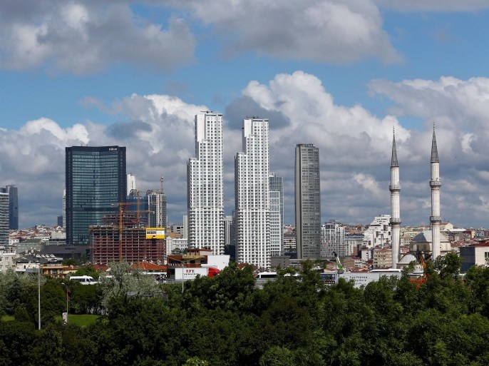 Business and residential buildings are seen in Sisli district in Istanbul, Turkey May 6, 2016. REUTERS/Murad Sezer/File Photo
