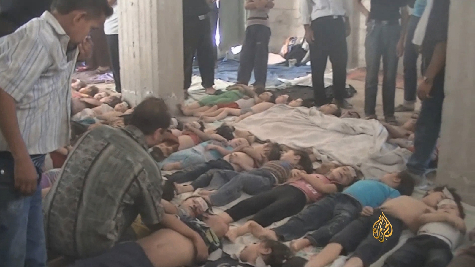 ضحايا هجمات كيميائية في سوريا (الجزيرة-أرشيف)