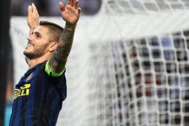Inter's forward Mauro Emanuel Icardi celebrates after scoring the 1-1 equalizer during the Italian Serie A soccer match between Inter Milan and Juventus FC t the Giuseppe Meazza stadium in Milan, Italy, 18 September 2016.