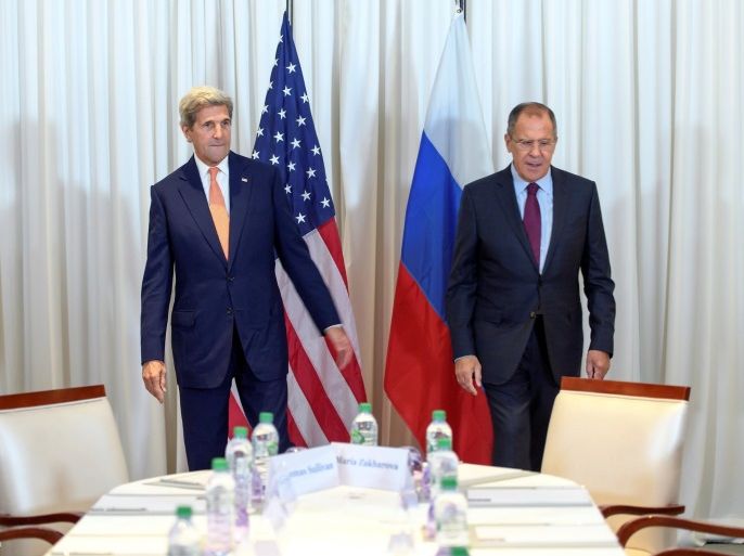 U.S. Secretary of State John Kerry (L) and Russian Foreign Minister Sergei Lavrov (R) before a bilateral meeting focused on the Syrian crisis in Geneva, Switzerland August 26, 2016. REUTERS/Martial Trezzini/Pool