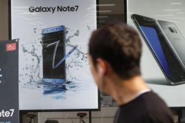 A South Korean man walks past an advertisement of the Samsung Electronics Galaxy Note 7 smartphone near the Samsung Electronics smartphone store in Seoul, South Korea, 12 September 2016. The benchmark South Korea Composite Stock Price Index (KOSPI) plummeted 46.39 points to 1,991.48 under influence of the Global stock market and Recall and Stop using new Galaxy Note 7 smartphones of the Samsung Electronics.