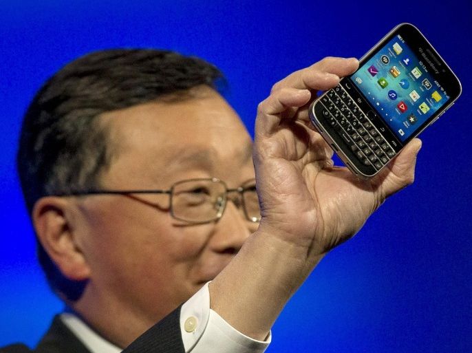 BlackBerry Chief Executive Officer John Chen introduces the new Blackberry Classic smartphone during the launch event in New York, U.S. on December 17, 2014. REUTERS/Brendan McDermid/File Photo