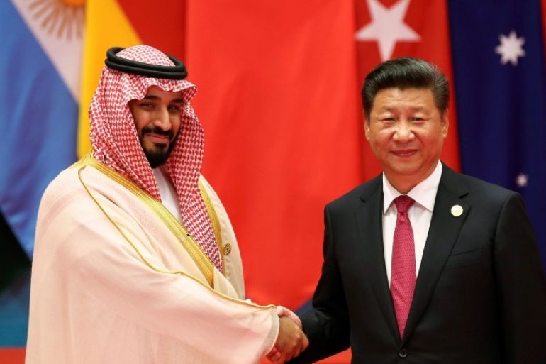 Chinese President Xi Jinping shakes hands with Saudi Arabia's Deputy Crown Prince Mohammed bin Salman during the G20 Summit in Hangzhou, Zhejiang province, China September 4, 2016. REUTERS/Damir Sagolj