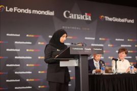 وزيرة الصحة القطرية حنان محمد الكواري أُثناء مشاركتها بمؤتمر مكافحة الإيدز والسل والملاريا في مونتريال (مصدرها موقع وكالة الأنباء القطرية)
