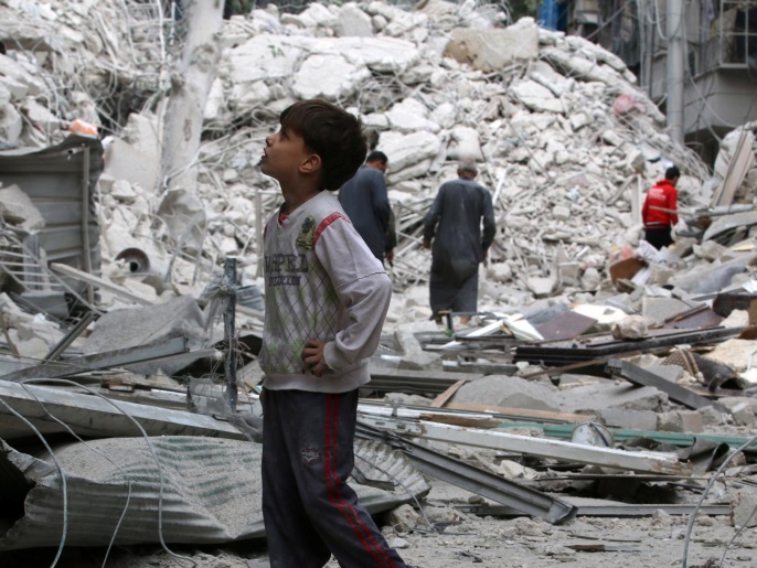 ‪(رويترز)‬ مشاهد الدمار والخراب تحيط بكل أحياء حلب الشرقية
