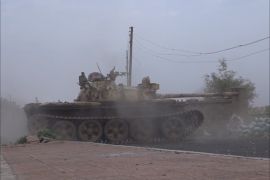 القوات الحكومية تستهدف مواقع للحوثيين في تعز