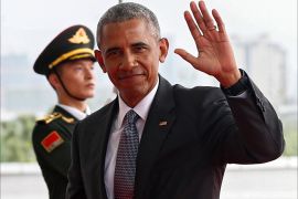 epa05523195 US President Barack Obama arrives for the G20 Summit at the Hangzhou International Expo Center in Hangzhou, China, 04 September 2016. The G20 Summit is held in Hangzhou on 04 to 05 September. EPA/ROLEX DELA PENA/POOL