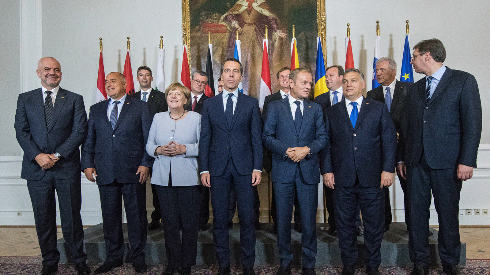 ‪القادة الأوروبيون يسعون للتأكيد على أن طريق البلقان مغلقة أمام اللاجئين‬ (الأوروبية)