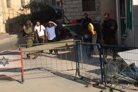 الاحتلال يمنع الأهالي من الوصول لشهيد تل الرميدة