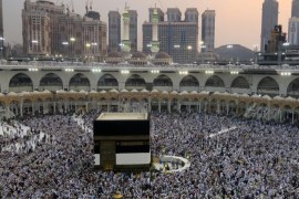 Muslim pilgrims circle the Kaaba at the Grand mosque in Mecca September 6, 2016. REUTERS/Ahmed Jadallah.
