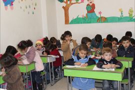 جانب من العملية التعليمية في الغوطة الشرقية